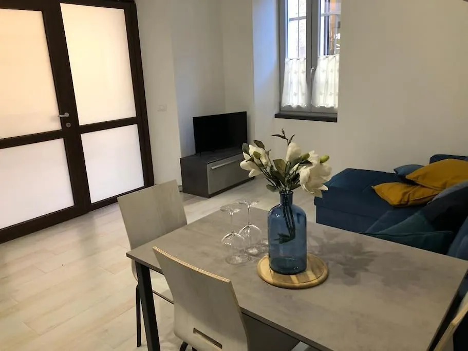 Apartamento New Beautiful Porto Valtravaglia 0*,